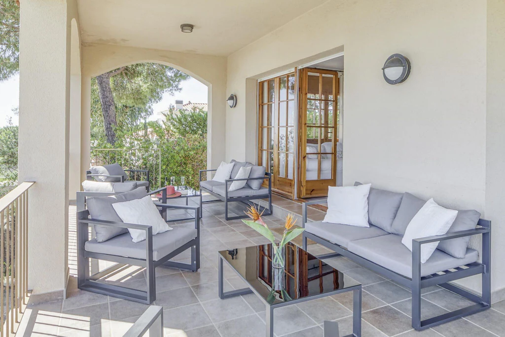 Villa in Arenys de Mar with incredible sea views.