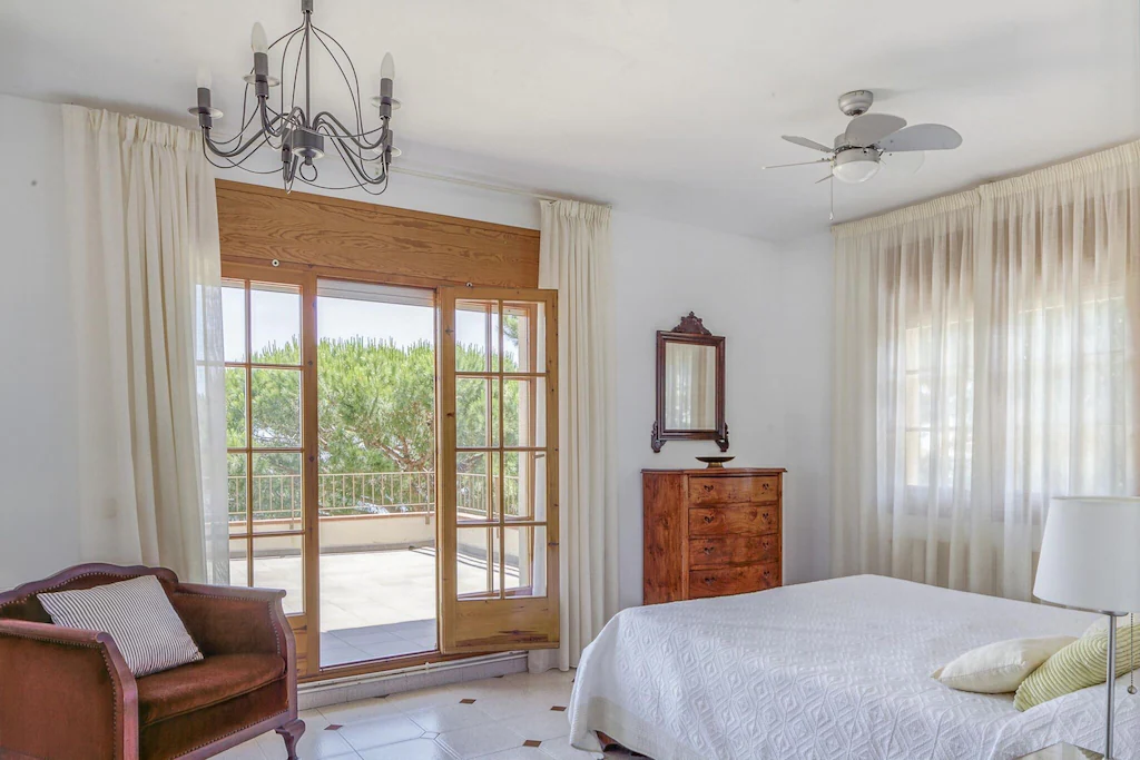 Villa in Arenys de Mar with incredible sea views.