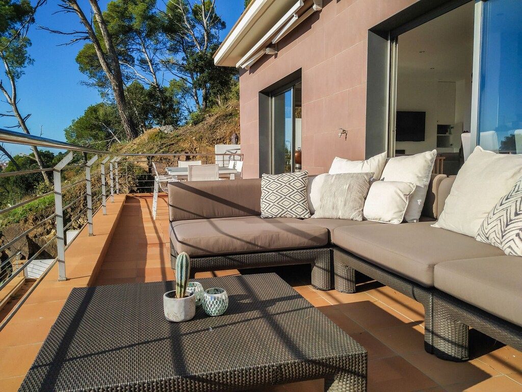 Nice villa located in Santa Susanna.