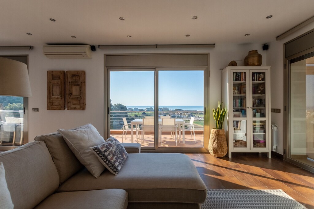 Nice villa located in Santa Susanna.